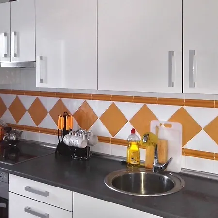 Apartamento Sunny And Spacious 3-bedroom With Gorgeous Views And Acce Vera